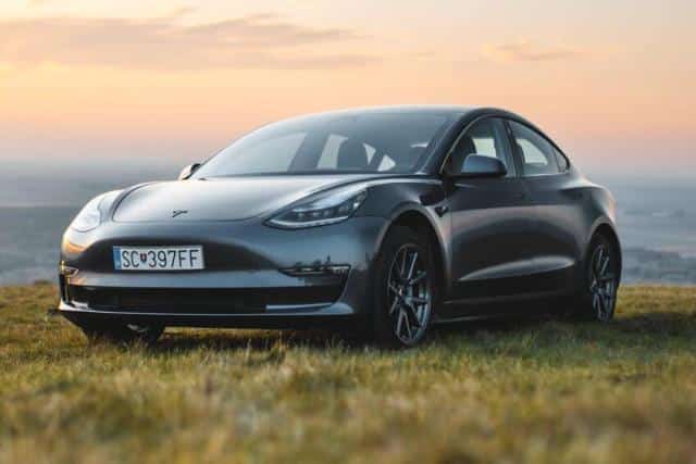 Tesla new car registrations in China fell 35% in Feb