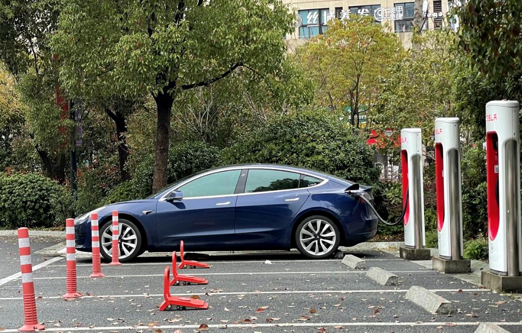 Tesla's Grace Tao says most vehicles don't catch fire for no reason