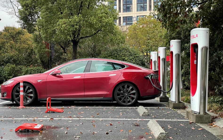 Tesla says China data center will be completed in Q2, will launch models designed for Chinese consumers