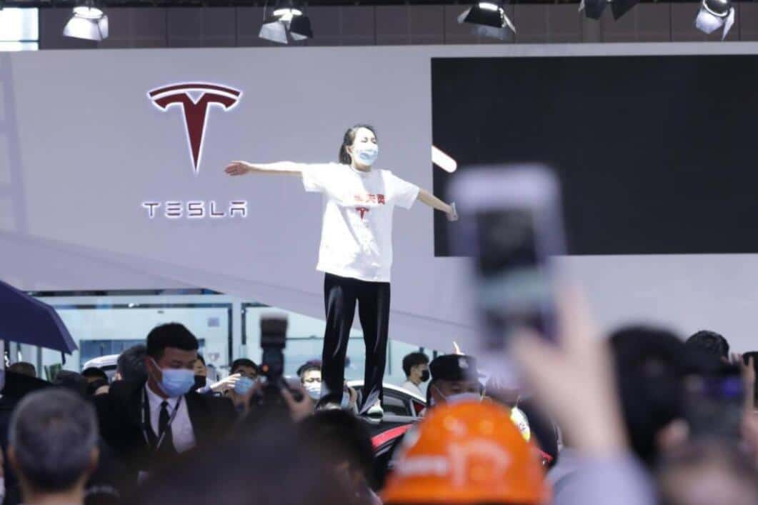 Tesla says will start next mediation as soon as possible with female owner who was just released