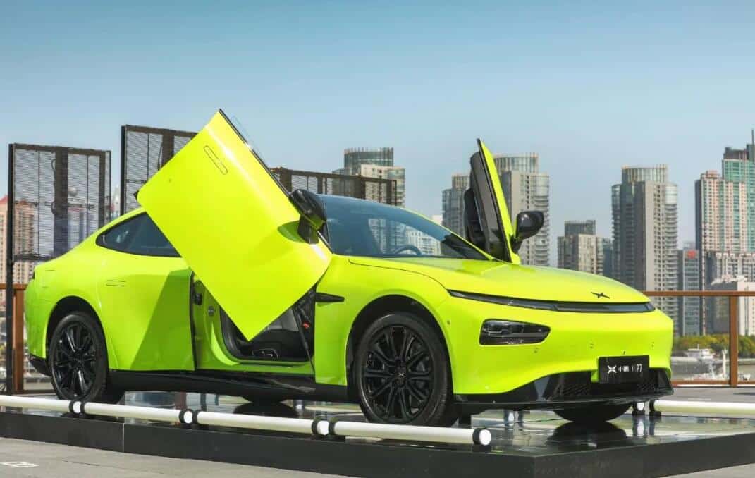 Xpeng begins deliveries of P7 Wing edition with scissor-style front doors