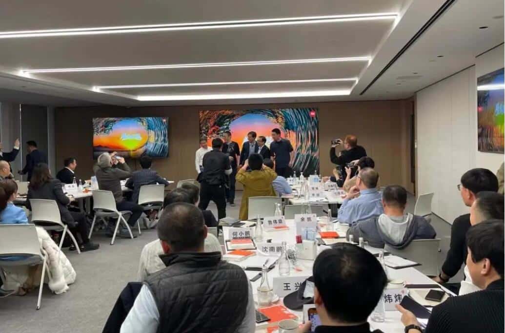 Xiaomi's Lei Jun, Nio's William Li, Xpeng's He Xiaopeng show up at rare gathering