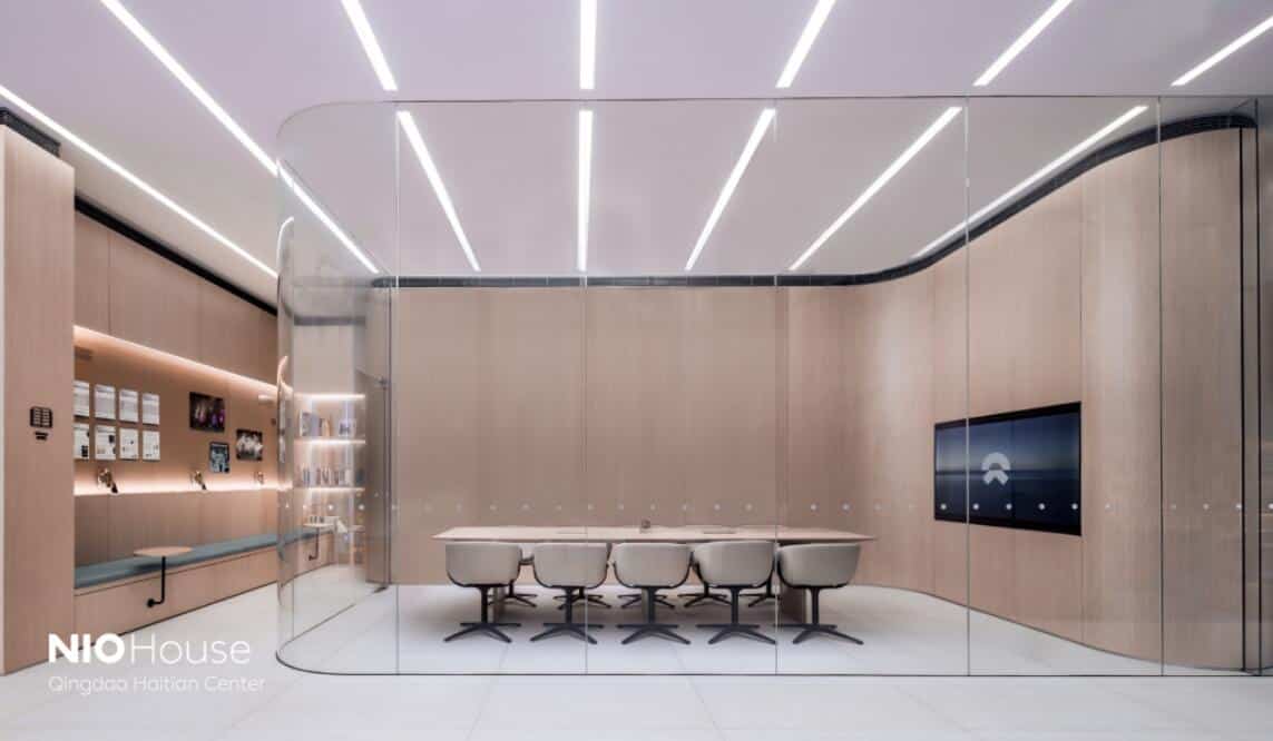 Nio reaches 400 battery swap stations in China, opens new Nio House