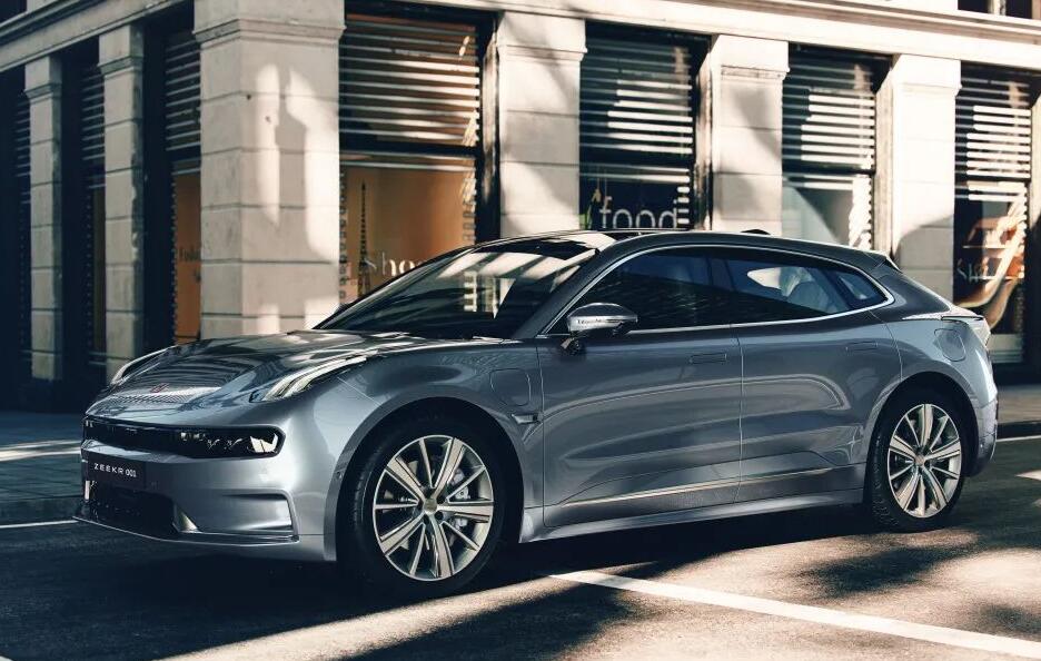 Geely aims for 3.65 million sales by 2025, with EVs accounting for over 30%