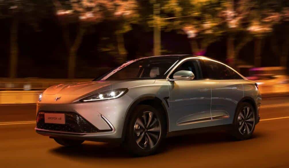 Arcfox α-S with 'Huawei Inside' said to start deliveries in Nov