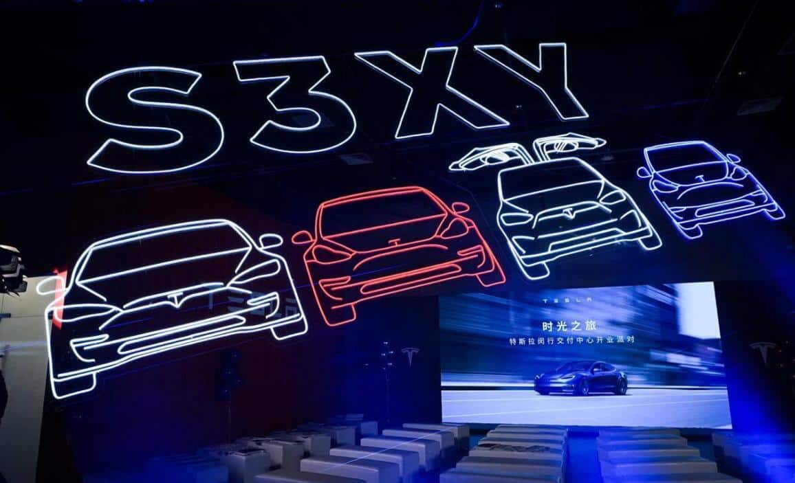 Tesla opens new large delivery center in Shanghai