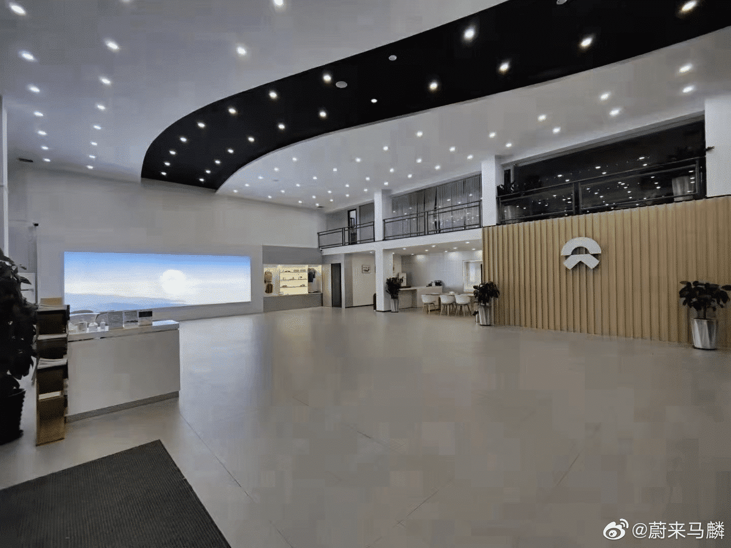 Behind Nio's surge in deliveries: Some showrooms sold out of show cars and had to display models