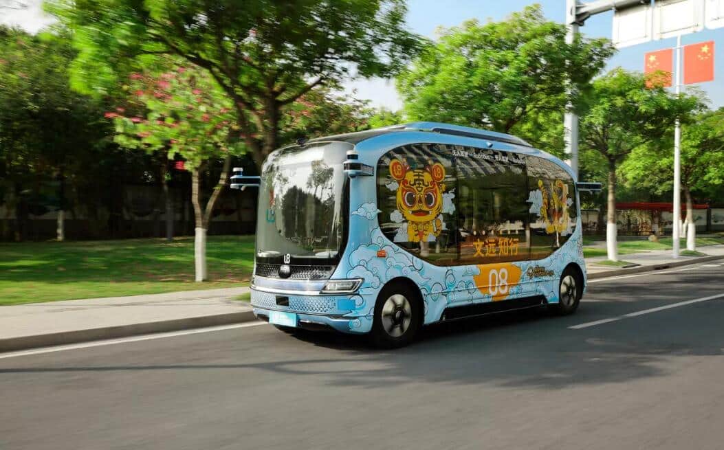 WeRide puts self-driving buses without steering wheel or brake pedal into operation