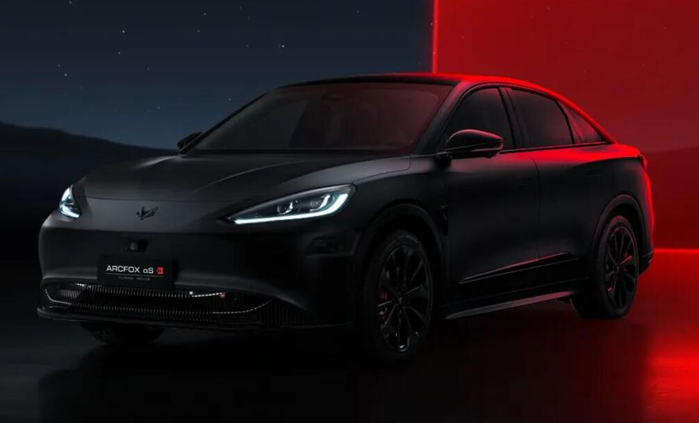 First model with 'Huawei Inside' officially launched in China