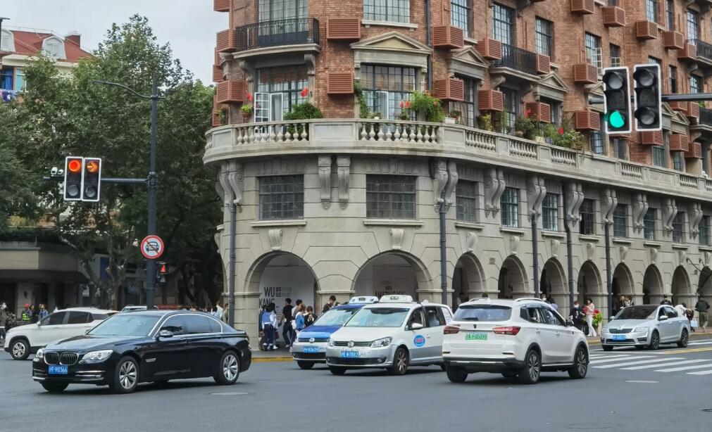 Shanghai will start phased resumption of businesses from May 16