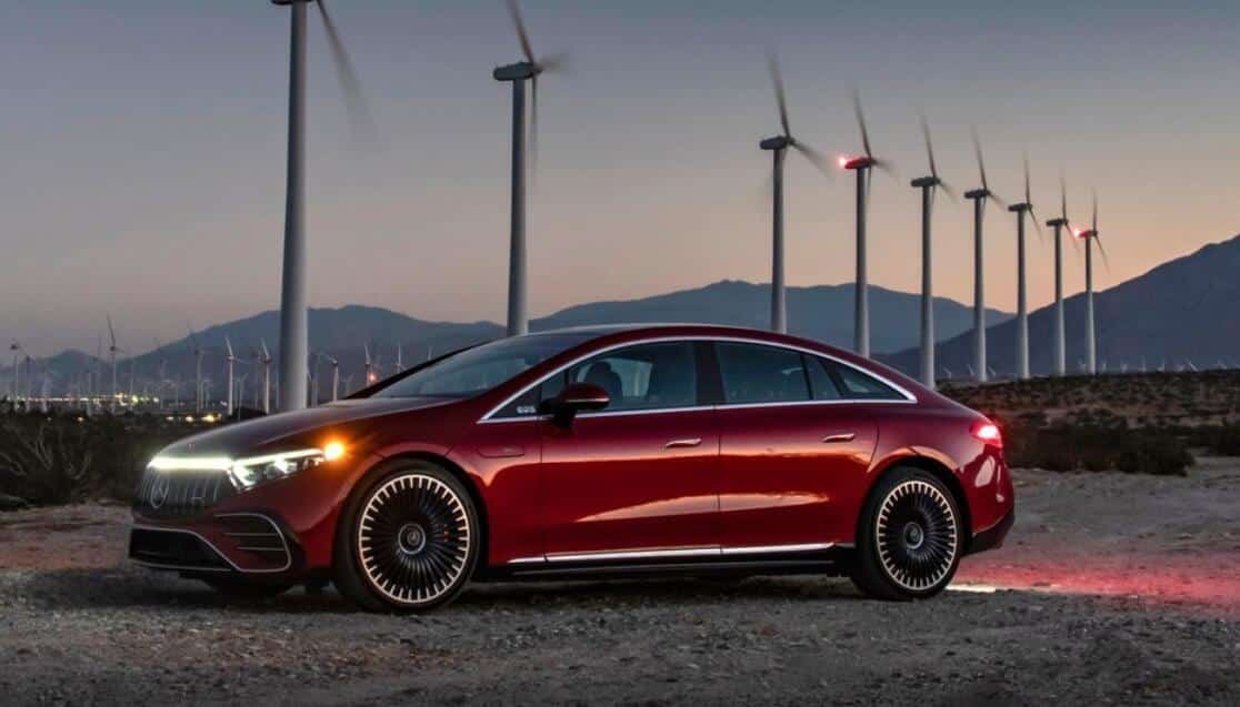 Mercedes-Benz partners with Tencent to speed up self-driving technology in China