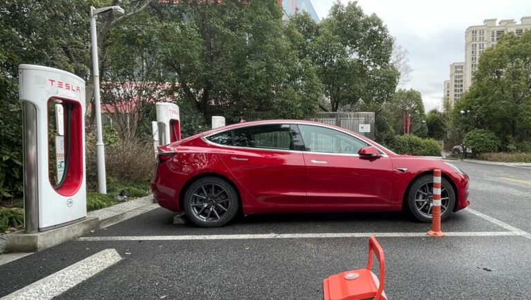 Tesla reportedly to launch new China-made Model 3 with CATL's M3P batteries across lineup
