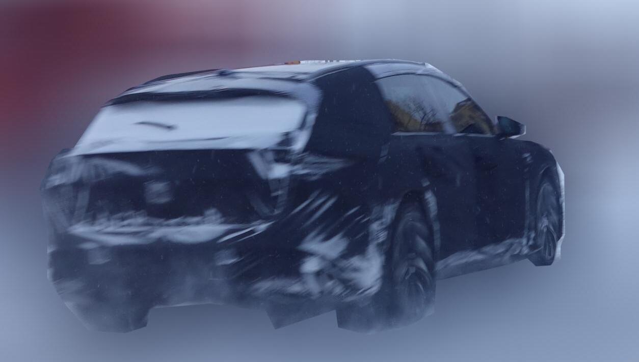 Spy shots: Model suspected to be Nio ES5 seen on road test