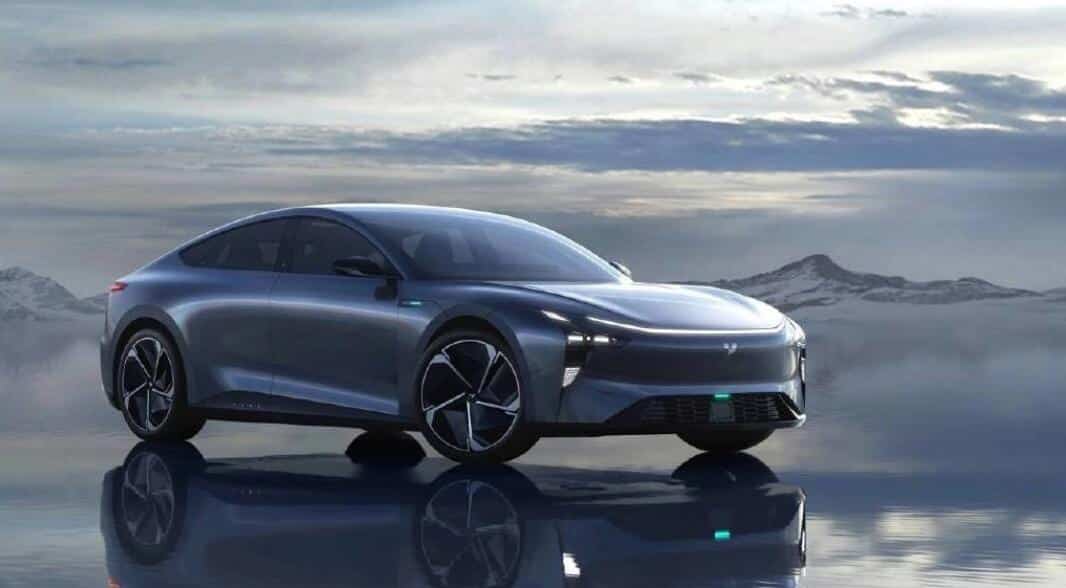 Jidu unveils ROBO-02 sedan, its 2nd model, at Guangzhou auto show