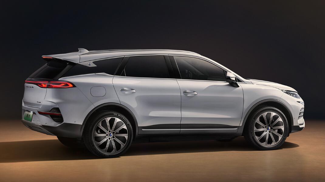 Denza starts warming up for new SUV N8, releases official exterior images