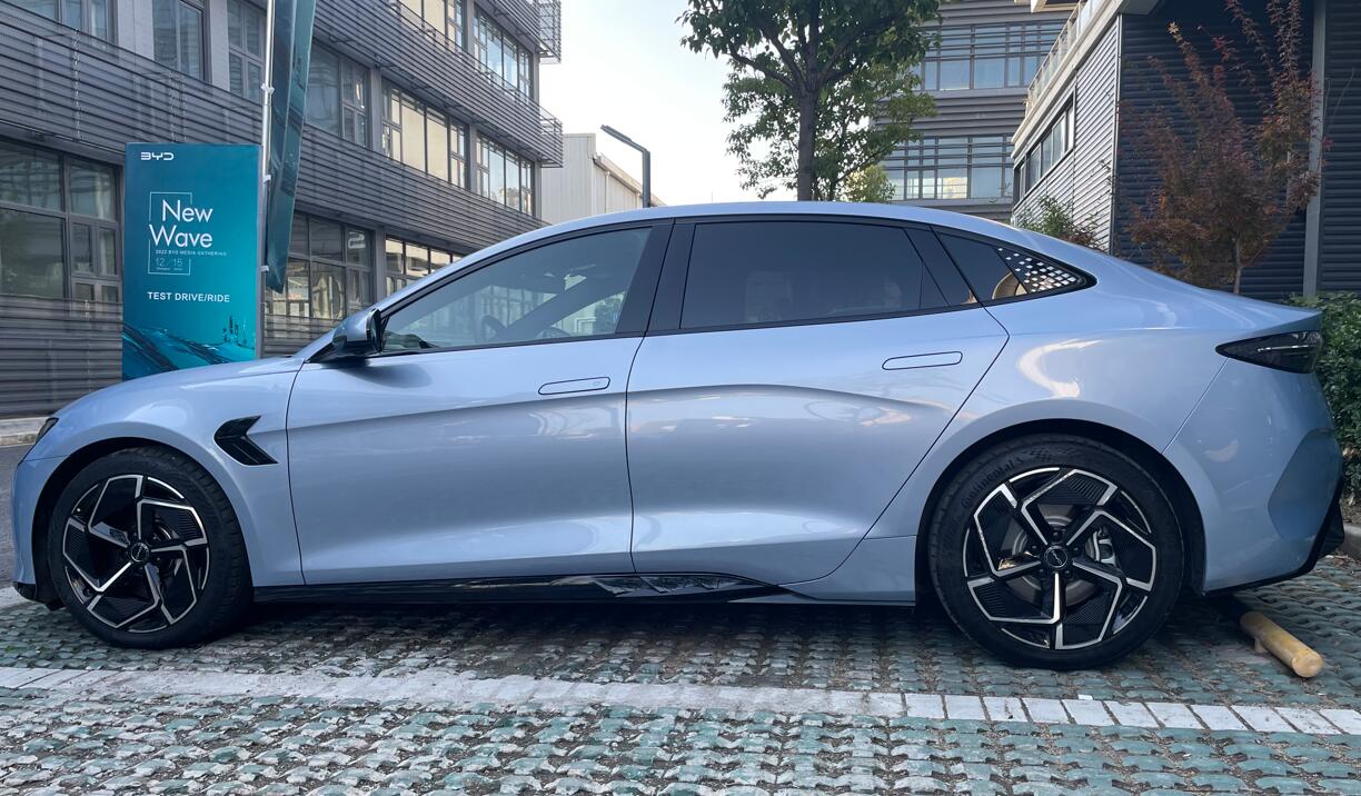 BYD chairman calls on China to extend NEV tax exemption until 2025