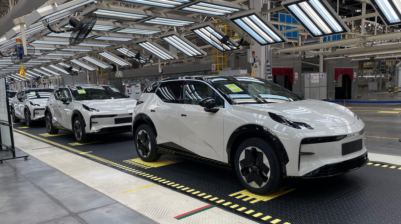 Zeekr sees 1st production cars of Zeekr X roll off line as delivery nears