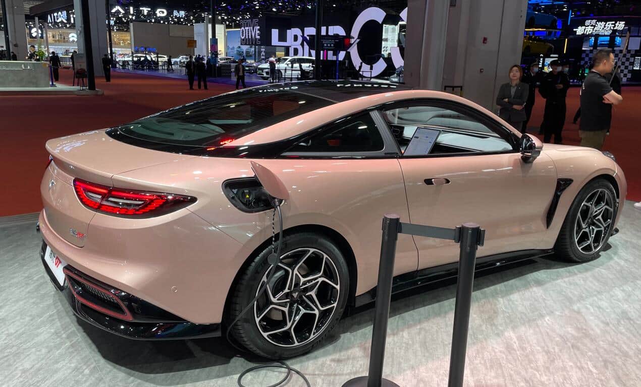 China NEV retail at 320,000 in Jun 1-18, up 5% from same period last month, CPCA data show