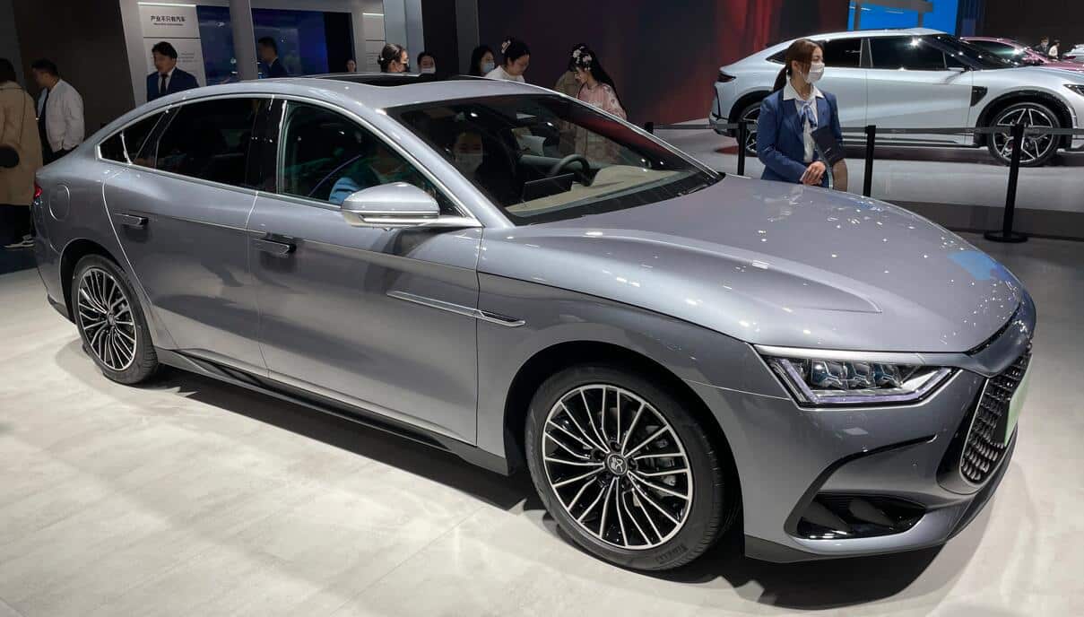 China NEV retail in Jun 1-25 at 500,000, up 15% from same period last month, CPCA data show