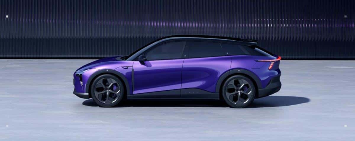 Baidu's car-making effort clears major regulatory hurdle, 1st model to debut under new brand in Q4