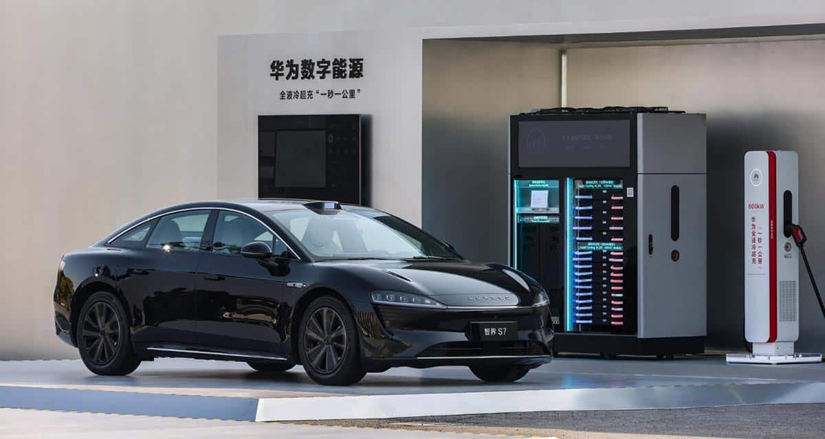 Huawei launches Luxeed S7 electric sedan with up to 855 km range
