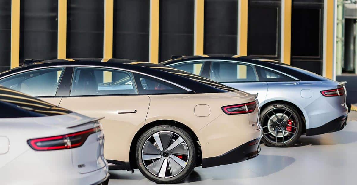 Huawei launches Luxeed S7 electric sedan with up to 855 km range