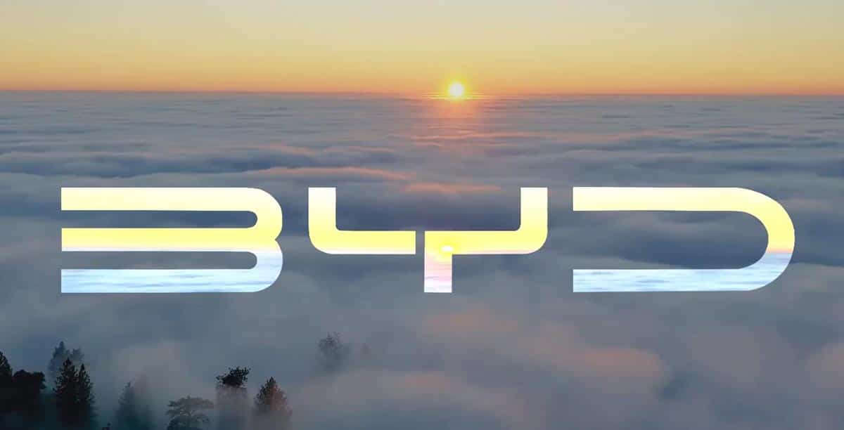 BYD posts tribute to Charlie Munger: 'We have lost a great mentor and dear friend'