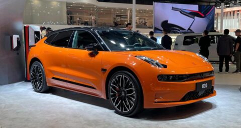 Zeekr continues past months' discounts for Zeekr 001 and offers new perks