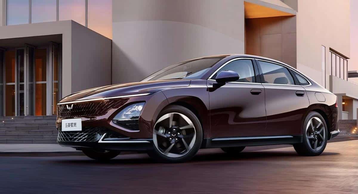 Wuling follows BYD by cutting hybrid sedan price by 0