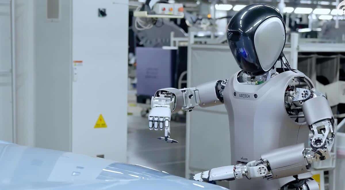 Nio testing use of humanoid robots on factory production line