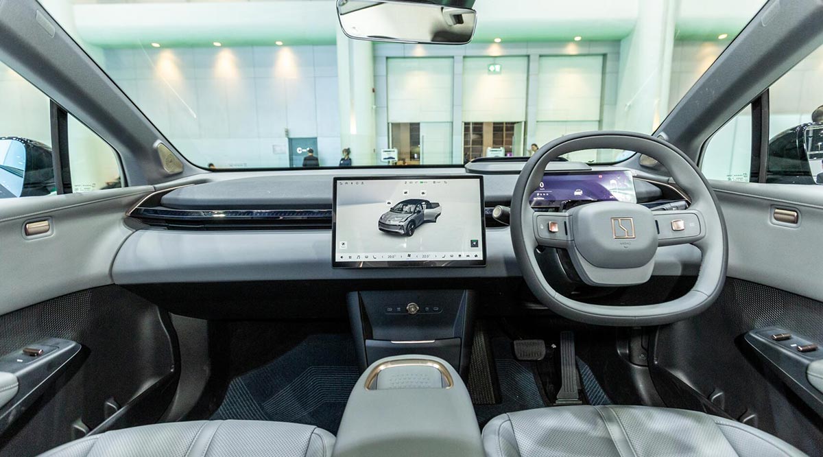 Zeekr starts taking pre-orders for Zeekr X and Zeekr 009 in Thailand