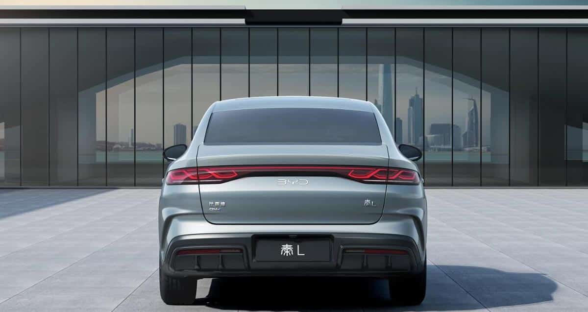 BYD continues to warm up for Qin L, releases official images