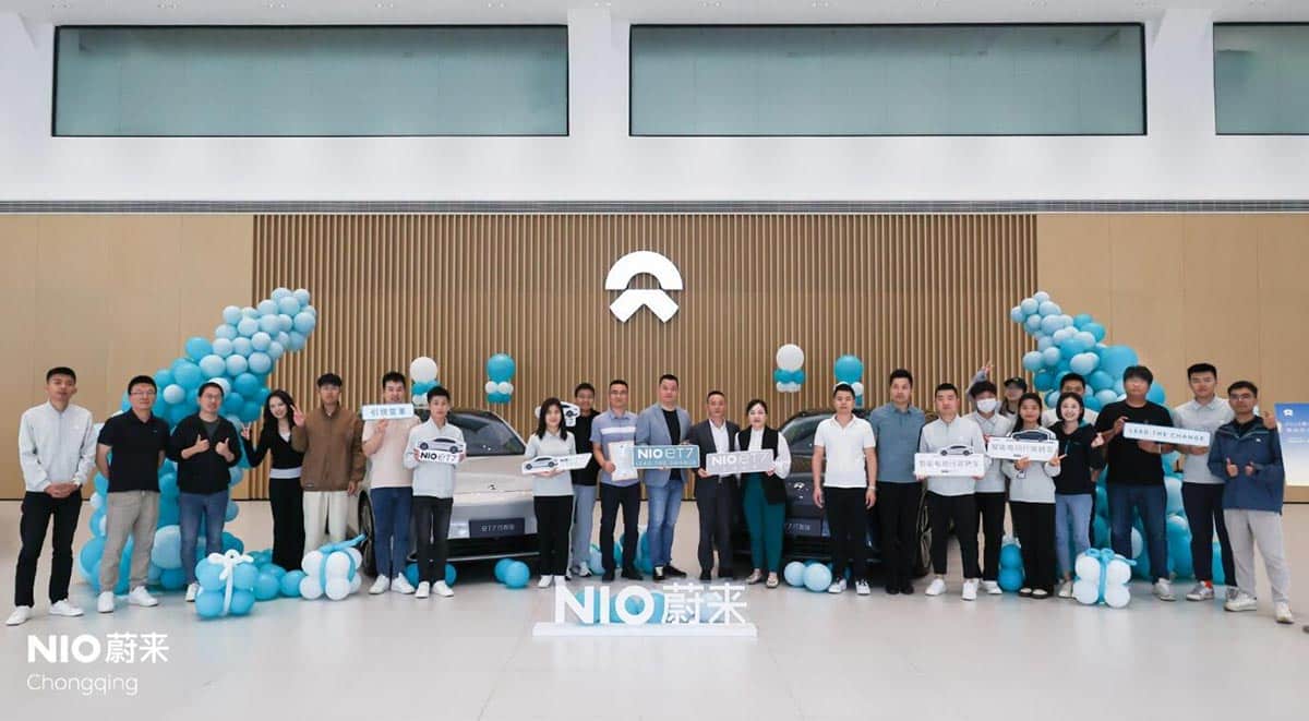 Nio starts deliveries of 2024 ET7 sedan
