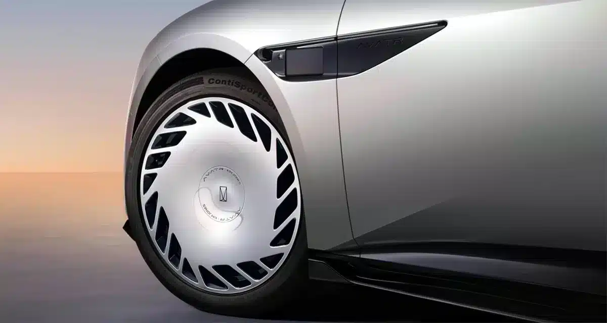 Avatr kicks off Avatr 012 pre-sales: Starts at ,110, limited to 700 units