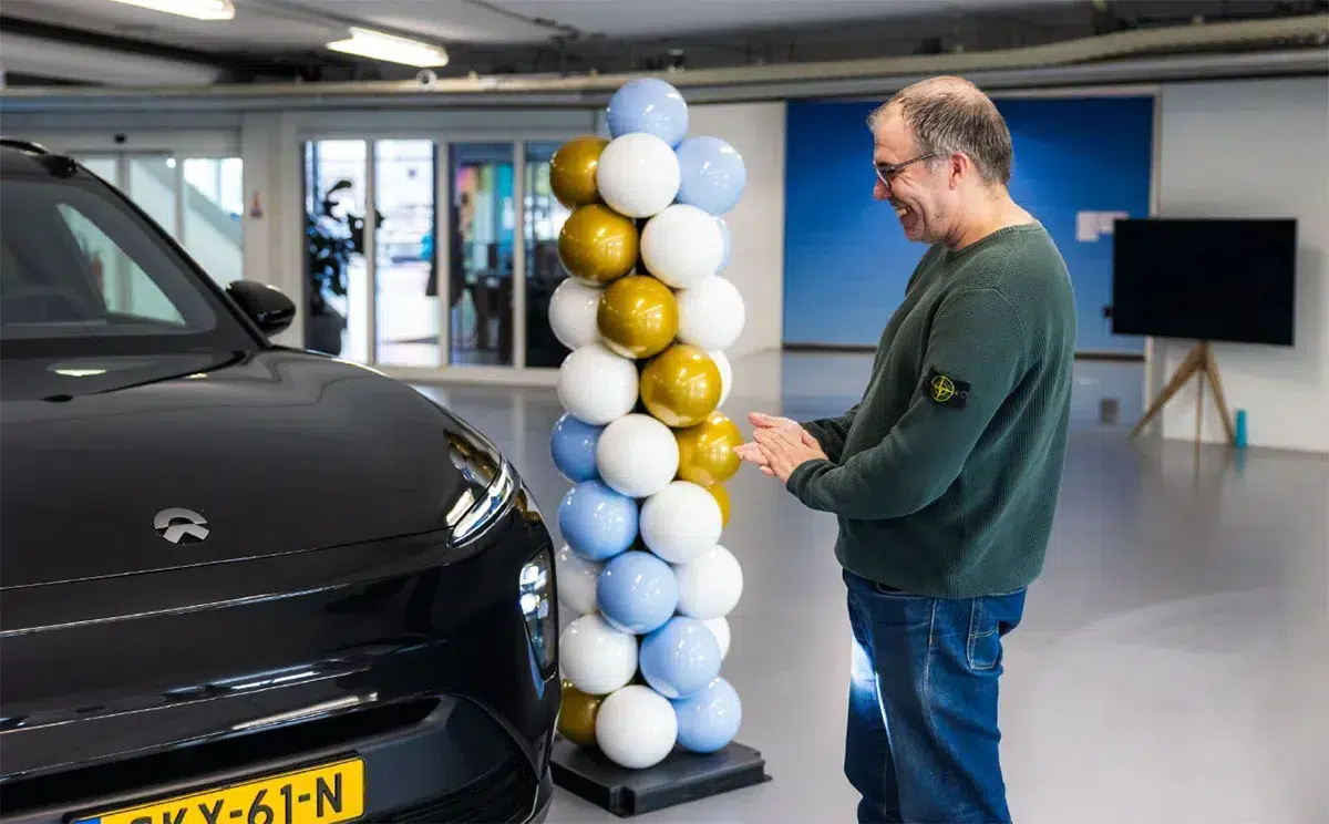 Nio starts deliveries of new ES8 in Europe