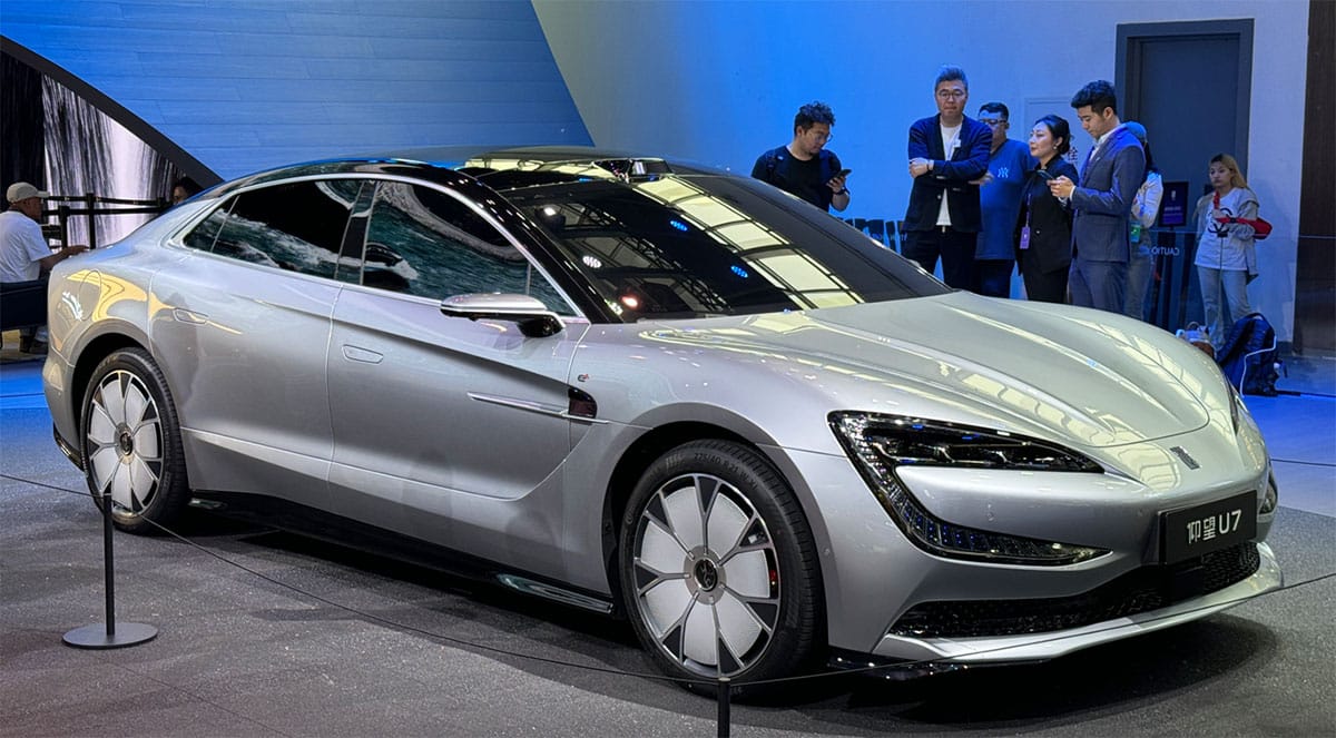 Yangwang U7 sedan said to be powered by BYD's 2nd-gen blade battery