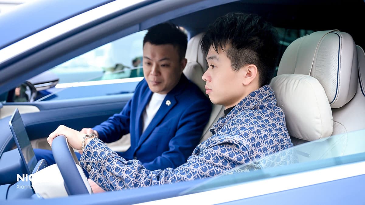 Nio starts deliveries of ET9 flagship sedan