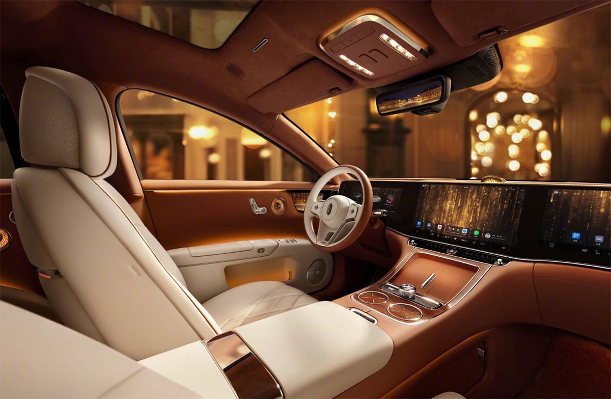 Huawei, JAC joint brand Maextro unveils interior of S800 luxury sedan