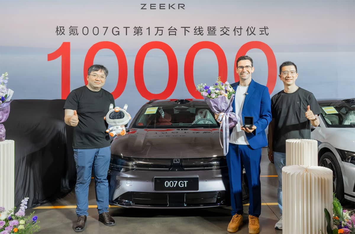 Zeekr 007 GT shooting brake reaches 10,000th unit delivery 1 month after launch