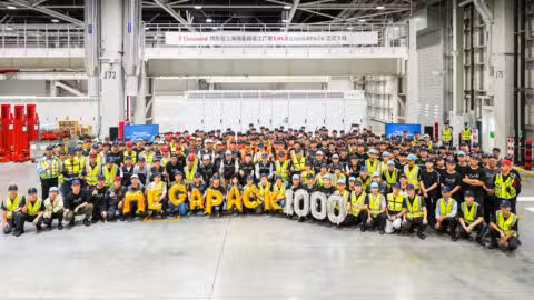 Tesla Shanghai Megafactory hits milestone of producing 1,000th Megapack