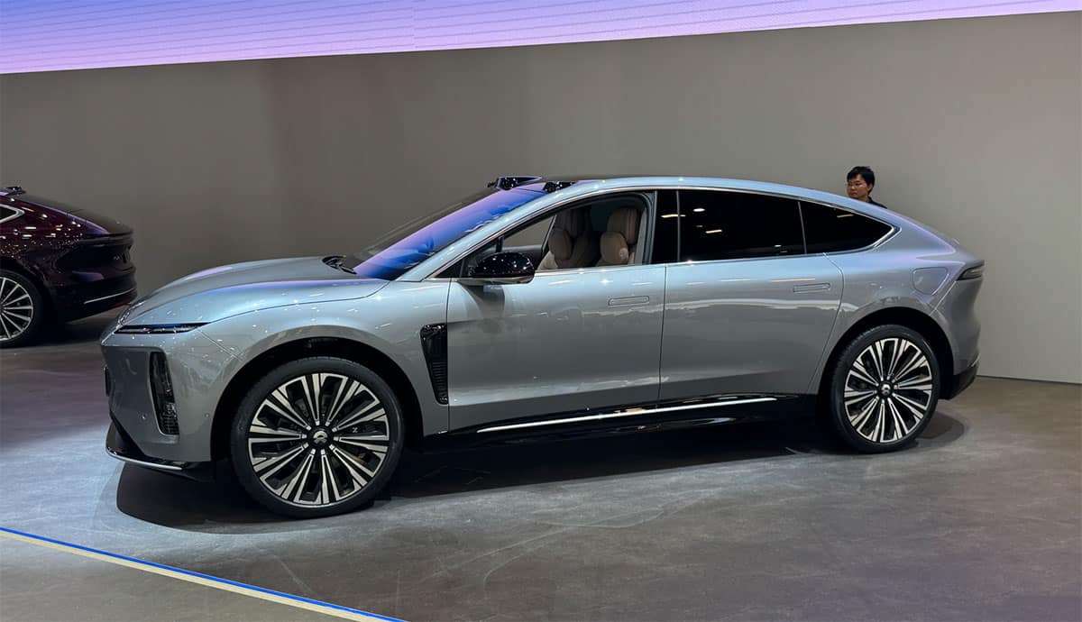 Nio's tech service revenue primarily comes from McLaren, William Li says