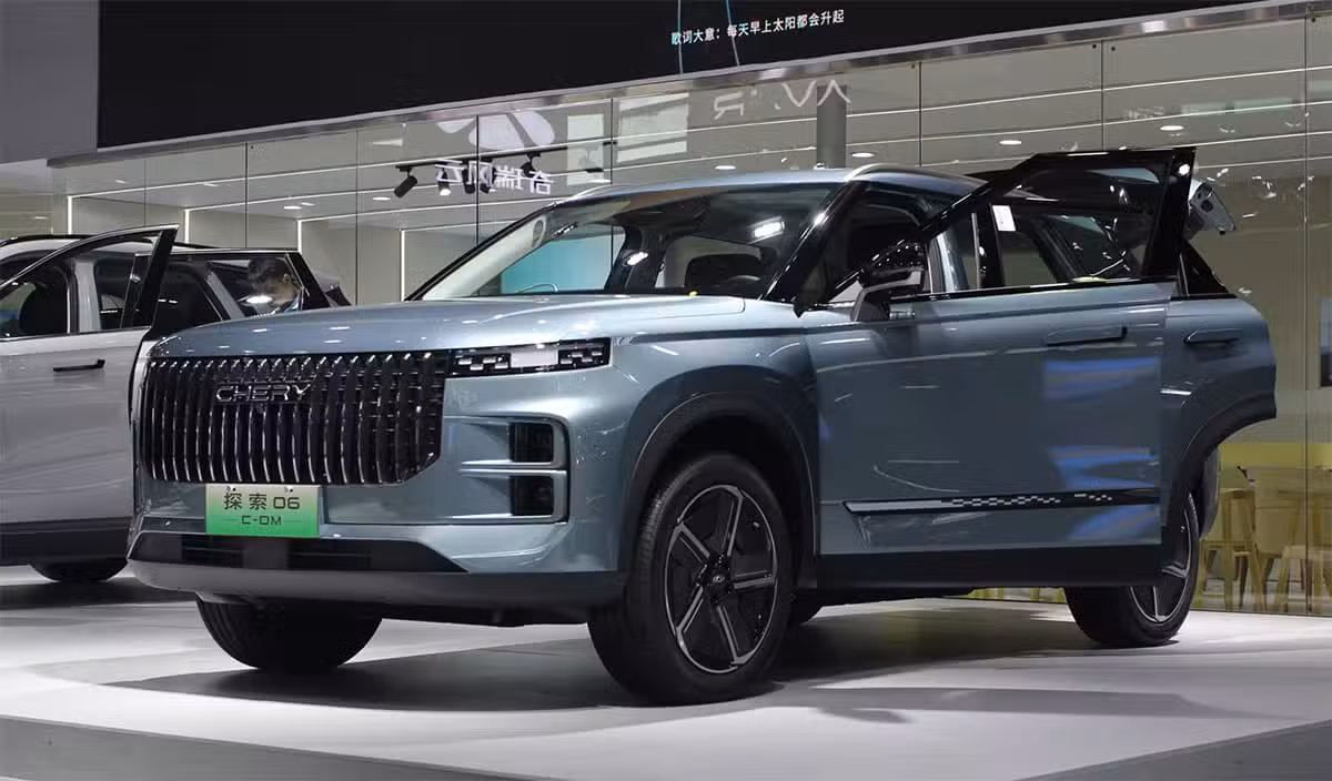 Chery goes public in biggest auto IPO in Hong Kong this year