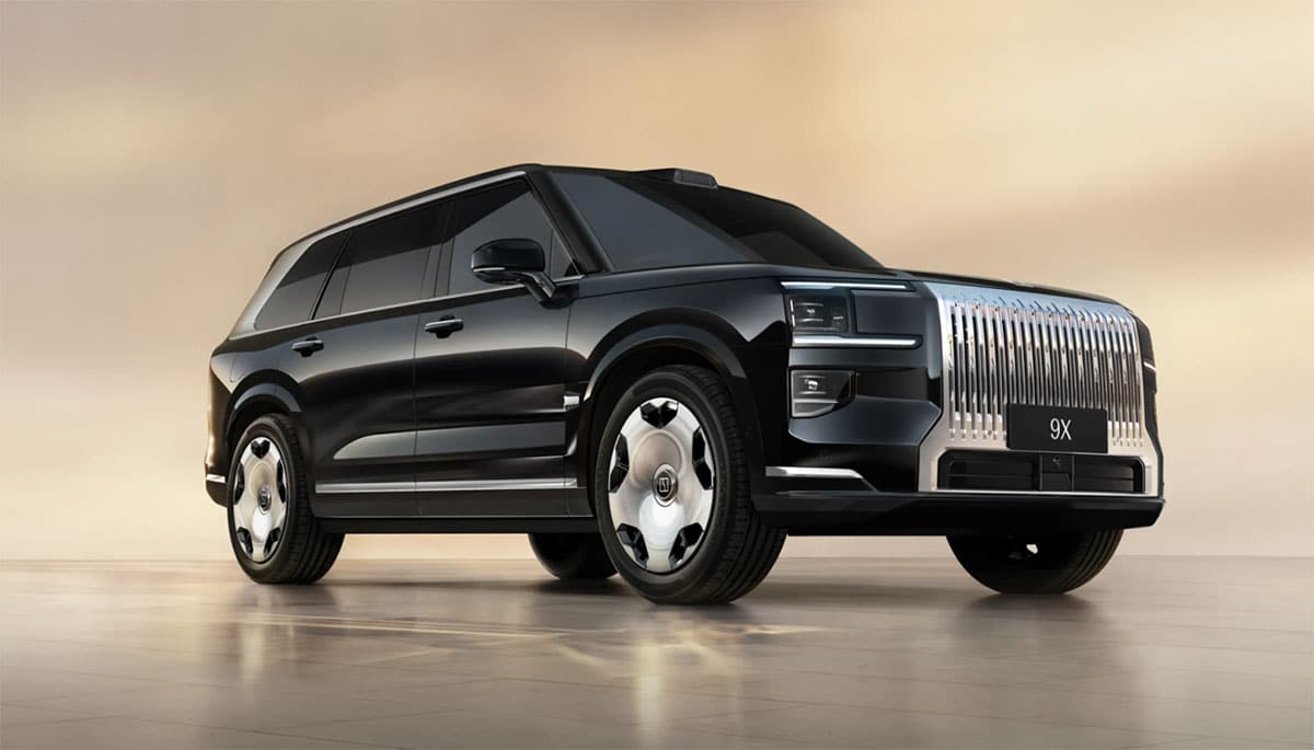 Zeekr launches 9X luxury hybrid SUV: Starting at $65,440, orders surpass 10,000 units within 13 minutes