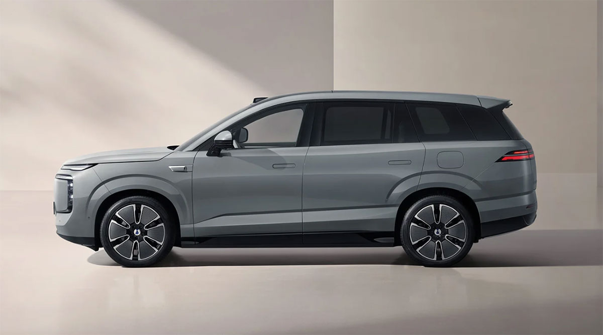 BYD Denza launches N8L 6-seat SUV in latest push in China's premium market