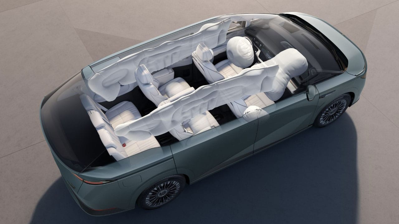 Xpeng debuts X9 EREV, starting pre-sales from ,150