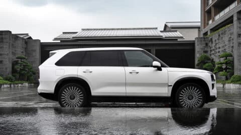 Zeekr 9X luxury SUV deliveries surpass 10,000 units less than 2 months after launch