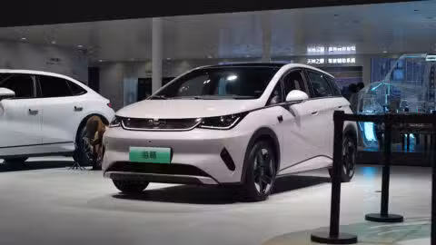 BYD leads global BEV market with 15.4% share in Q3, followed by Tesla at 13.4%