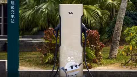 Li Auto reaches 20,000 superchargers as it struggles to boost BEV deliveries