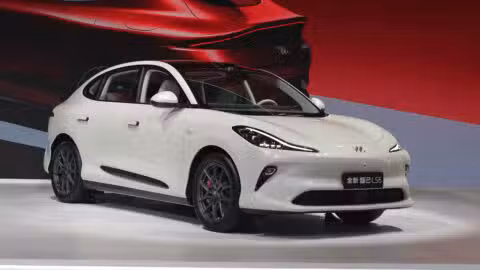 CPCA expects China Dec NEV retail to hit record high of 1.38 million units