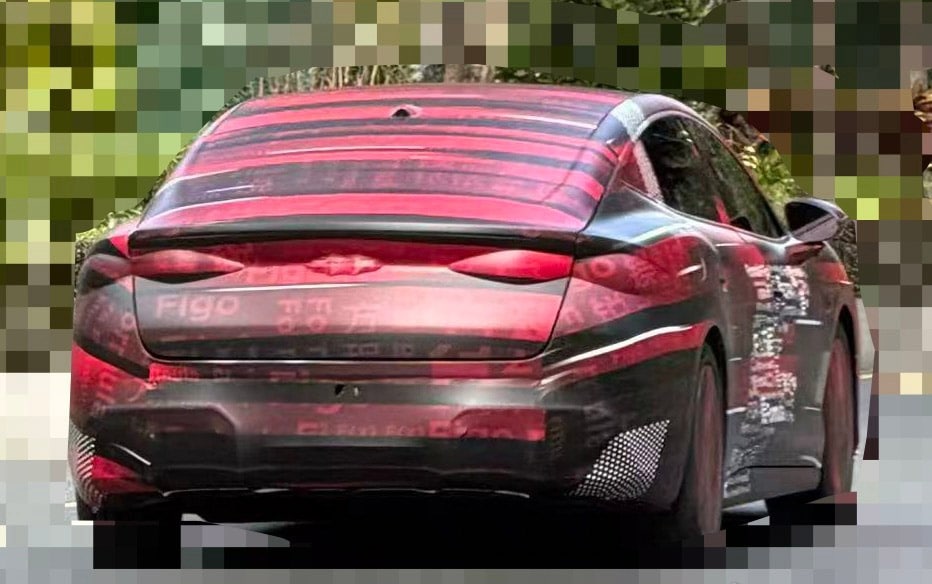 Spy shots reveal BYD Fang Cheng Bao's new sedan model Mei 7